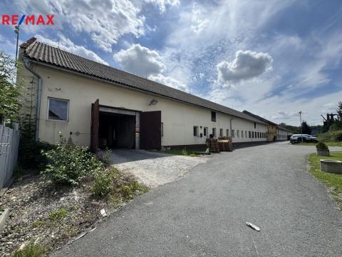 Prodej výrobních prostor, Věžky, 2322 m2