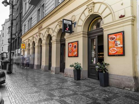 Prodej obchodního prostoru, Praha - Staré Město, Kaprova, 531 m2