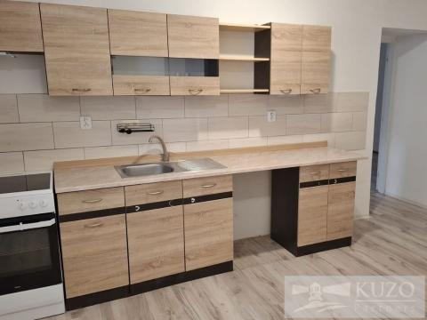 Prodej bytu 3+1, Byšice, B. Němcové, 118 m2