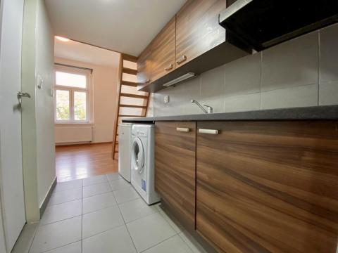 Pronájem bytu 1+kk, Praha - Vysočany, Freyova, 20 m2