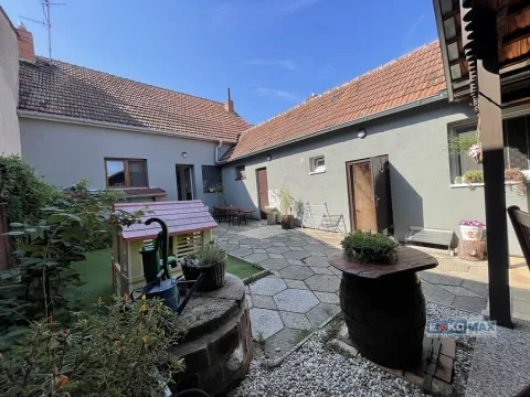 Prodej rodinného domu, Hlohovec, Hlavní, 267 m2