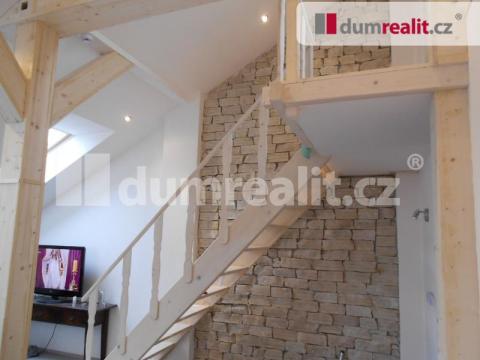 Pronájem bytu 1+1, Praha - Žižkov, Seifertova, 42 m2