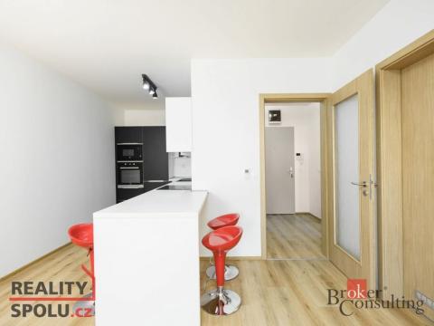 Prodej bytu 2+kk, Praha - Modřany, K Vystrkovu, 56 m2