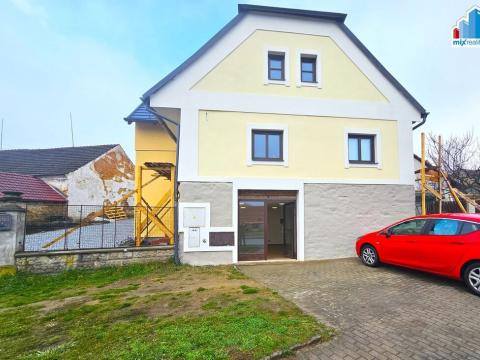 Pronájem bytu 1+kk, Dýšina, 5. května, 27 m2