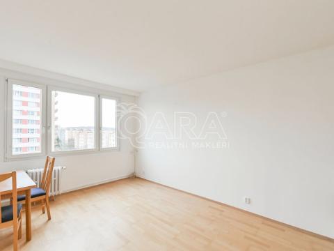 Pronájem bytu 1+kk, Praha - Záběhlice, Jabloňová, 28 m2