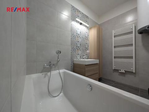 Pronájem bytu 2+1, Praha - Vršovice, Na louži, 65 m2