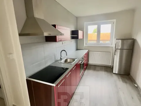 Pronájem bytu 2+1, Kladno, U výtopny, 51 m2