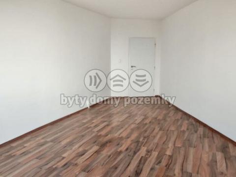 Prodej bytu 3+1, Chomutov, Bezručova, 85 m2