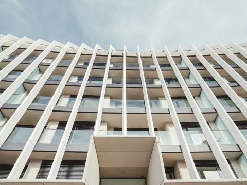 Pronájem garážového stání, Praha - Bubeneč, Vítězné náměstí, 15 m2