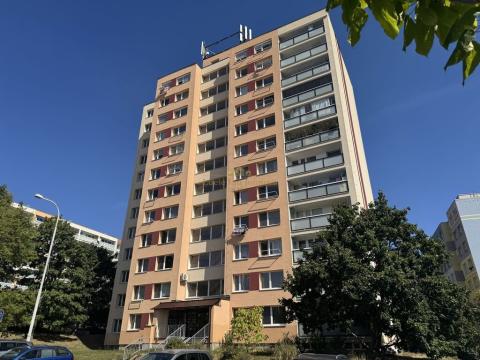 Prodej bytu 3+1, Praha - Horní Měcholupy, Milánská, 70 m2