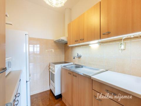Pronájem bytu 2+kk, Praha - Kobylisy, Frýdlantská, 43 m2