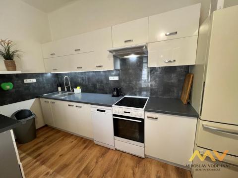 Pronájem bytu 2+kk, Hradec Králové, Mánesova, 61 m2
