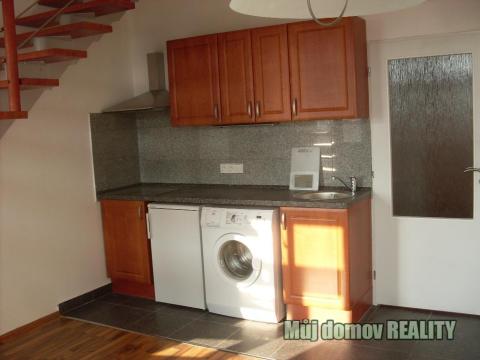 Pronájem bytu 2+kk, Praha - Vysočany, Freyova, 60 m2