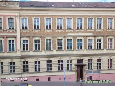 Pronájem bytu 1+1, Praha - Smíchov, U Santošky, 45 m2