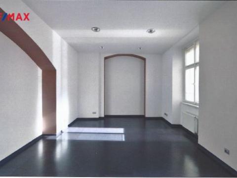 Pronájem obchodního prostoru, Praha - Staré Město, Staroměstské náměstí, 350 m2