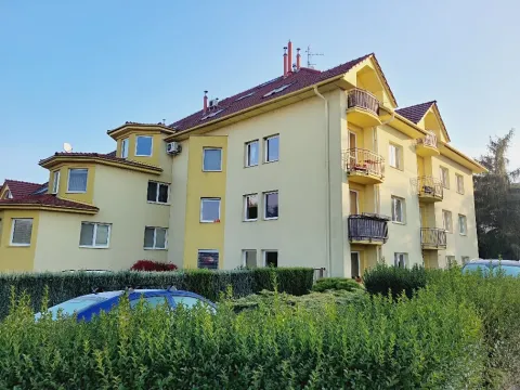 Pronájem bytu 1+kk, Uherské Hradiště, Moravní nábřeží, 38 m2
