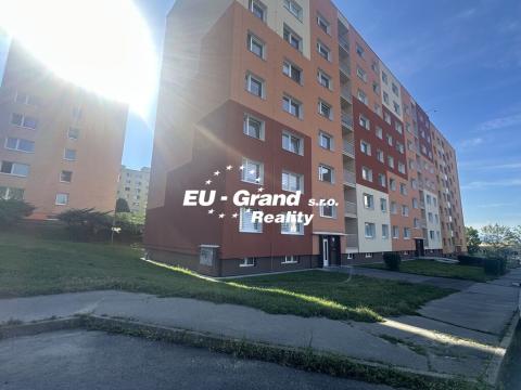 Prodej bytu 3+1, Česká Lípa, Jana Zrzavého, 66 m2