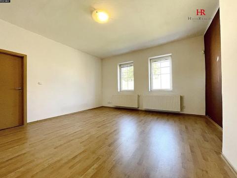 Pronájem bytu 3+1, Bystřice, Kostelní, 79 m2