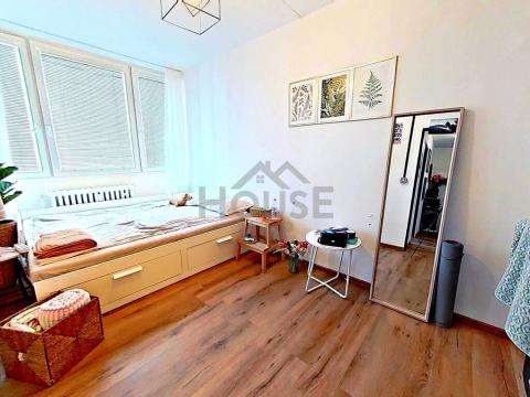 Prodej bytu 3+kk, Praha - Karlín, Nekvasilova, 55 m2