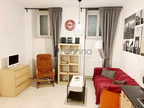 Pronájem bytu 3+kk, Praha, Táboritská, 71 m2