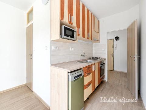 Pronájem bytu 2+1, Praha - Kamýk, Vnoučkova, 59 m2
