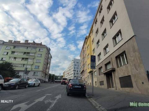 Pronájem bytu 1+kk, Praha - Košíře, Prachnerova, 34 m2