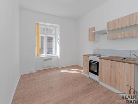 Pronájem bytu 2+kk, Znojmo, Kollárova, 30 m2
