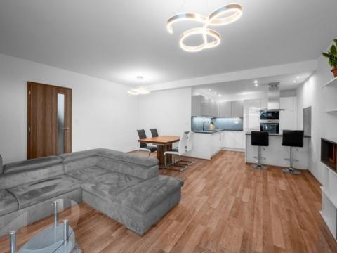 Pronájem bytu 3+kk, Praha - Strašnice, Zvěřinova, 90 m2