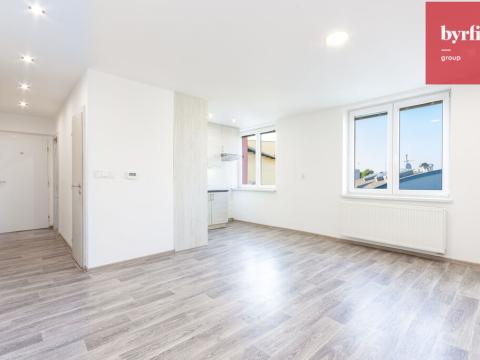 Prodej bytu 2+kk, Opava, náměstí Osvoboditelů, 47 m2