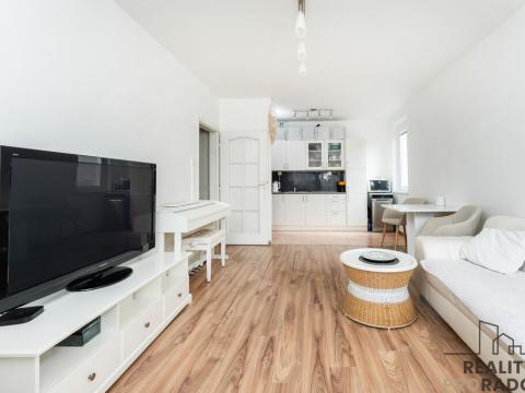 Prodej bytu 3+kk, Praha, Slévačská, 59 m2