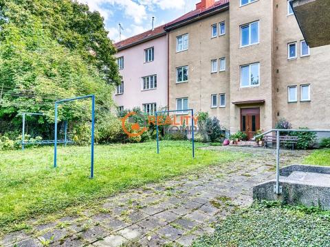 Prodej bytu 3+1, Uherské Hradiště, Svatoplukova, 86 m2