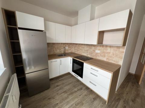Pronájem bytu 2+kk, Pardubice - Trnová, Jozefa Gabčíka, 51 m2