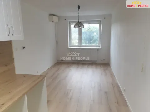 Pronájem bytu 2+kk, Benešov, Pražského povstání, 42 m2