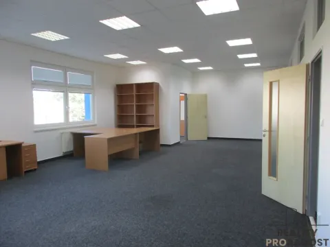 Pronájem kanceláře, Veselí nad Moravou, Kollárova, 105 m2