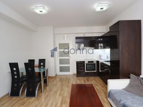 Pronájem bytu 2+kk, Praha, Jeseniova, 50 m2
