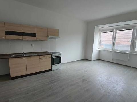 Pronájem bytu 1+kk, Tišnov, Jungmannova, 30 m2