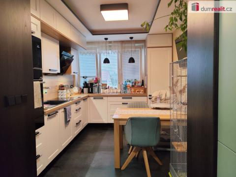 Prodej bytu 2+1, Poděbrady, Jižní, 52 m2