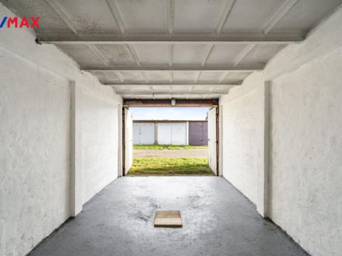 Prodej garáže, Hradec Králové, 16 m2