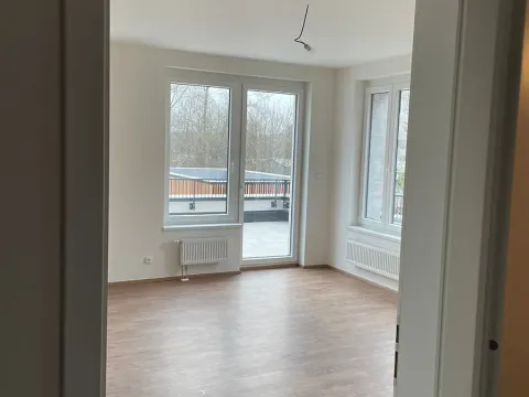 Pronájem bytu 2+kk, Praha - Vysočany, Pod Harfou, 55 m2