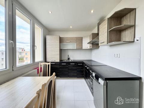 Pronájem bytu 3+1, Sokolov, Slavíčkova, 60 m2