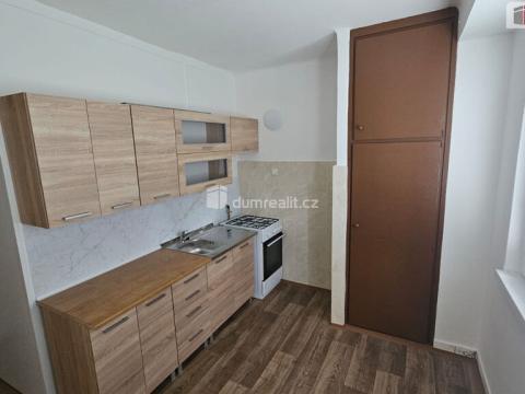 Pronájem bytu 2+1, Kralupy nad Vltavou - Lobeček, Štefánikova, 54 m2