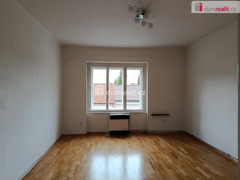 Pronájem bytu 2+kk, Praha - Vršovice, Novgorodská, 54 m2