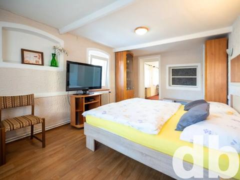 Pronájem bytu 1+1, Karlovy Vary, Závodu míru, 47 m2