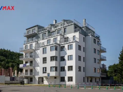 Prodej bytu 2+kk, Karlovy Vary, Šumavská, 86 m2