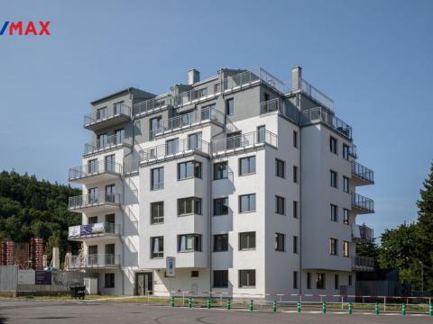Prodej bytu 2+kk, Karlovy Vary, Šumavská, 60 m2