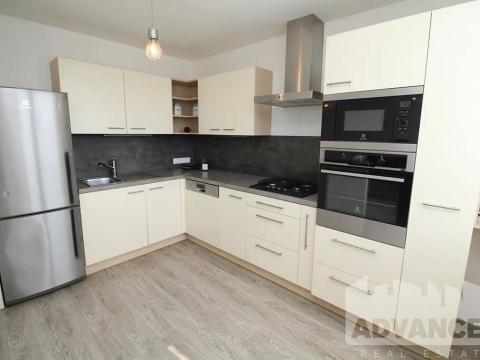 Pronájem bytu 3+kk, Praha - Střížkov, Varnsdorfská, 53 m2