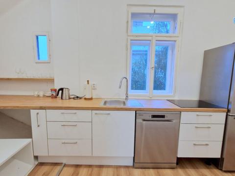 Pronájem bytu 3+1, Praha - Strašnice, Na výsluní, 76 m2
