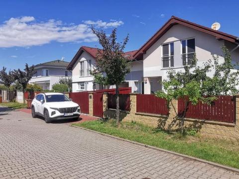 Prodej rodinného domu, Praha - Újezd nad Lesy, Lutínská, 184 m2