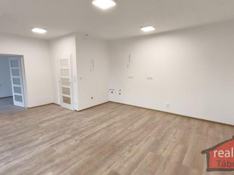 Prodej bytu 2+kk, Nupaky, Nupacká, 60 m2