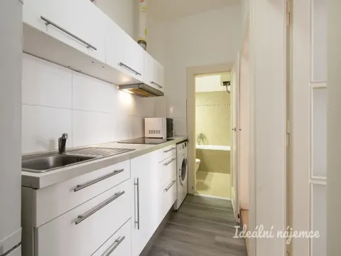 Pronájem bytu 2+1, Praha - Vysočany, Novovysočanská, 56 m2
